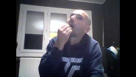 montmasse online show from April 5, 2026, 7:44 pm