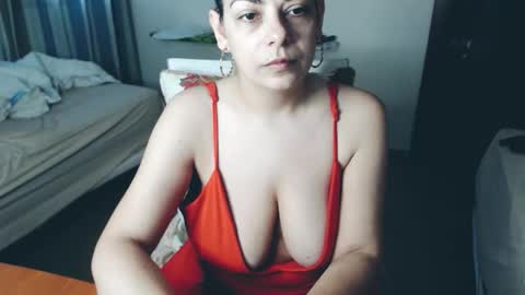 Monse online show from May 17, 2026, 6:59 pm