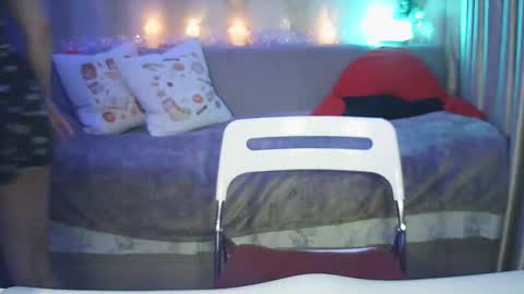 moodiemira online show from January 17, 2026, 8:23 pm