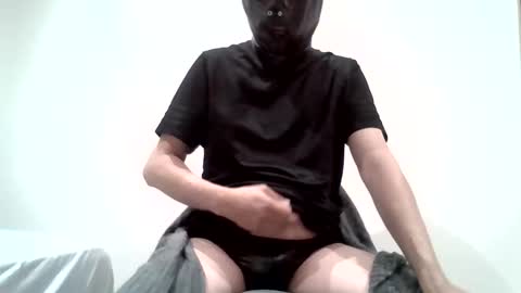 Snapshot of moon_84 chatting on May 22, 2026, 12:51 am Moon 84 online show from May 22, 2026, 12:51 am