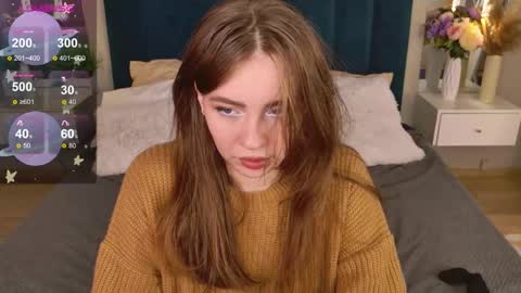 Moon  Bunny online show from October 5, 2025, 3:10 pm