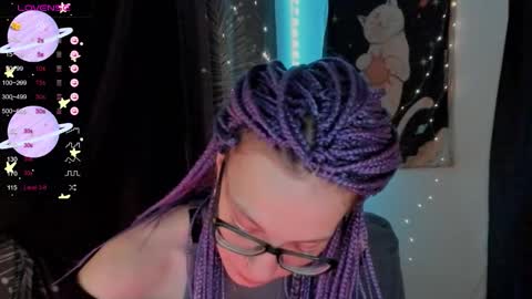 Snapshot of moon__girl chatting on September 16, 2025, 8:32 pm Roxy online show from September 16, 2025, 8:32 pm