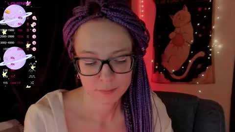 Snapshot of moon__girl chatting on September 29, 2025, 9:08 pm Roxy online show from September 29, 2025, 9:08 pm