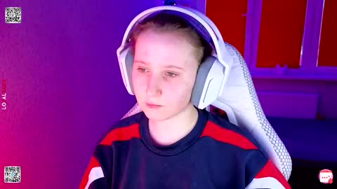 Lola online show from March 23, 2026, 3:16 pm