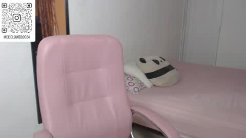 Snapshot of moon_cat85 chatting on February 20, 2025, 6:24 pm Luna online show from February 20, 2025, 6:24 pm