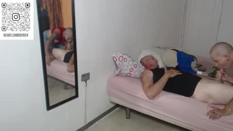 Snapshot of moon_cat85 chatting on February 21, 2025, 8:05 pm Luna online show from February 21, 2025, 8:05 pm