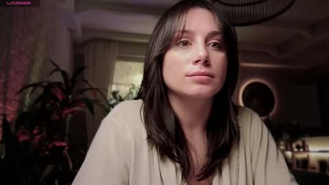 Luna  online show from December 10, 2024, 7:16 am