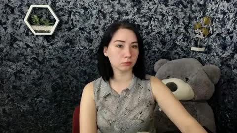 Diana online show from April 1, 2026, 7:22 pm