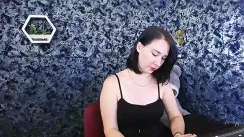 Snapshot of moon_foxy_ chatting on July 2, 2026, 8:15 pm Diana online show from July 2, 2026, 8:15 pm