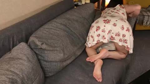 Kate Moon online show from February 16, 2026, 11:01 pm