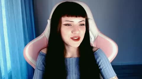 Snapshot of moon_velvet chatting on May 17, 2026, 5:20 pm sophie online show from May 17, 2026, 5:20 pm