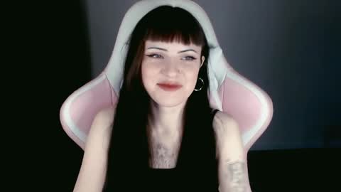 Snapshot of moon_velvet chatting on May 23, 2026, 9:08 pm sophie online show from May 23, 2026, 9:08 pm