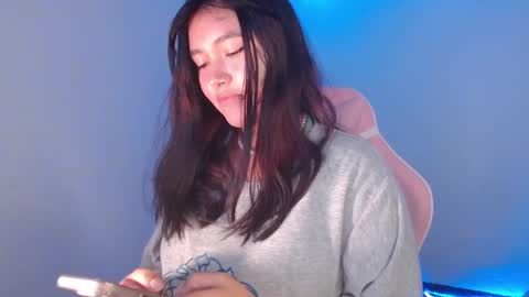 Snapshot of moonbella_bell chatting on December 2, 2024, 11:51 pm bell  online show from December 2, 2024, 11:51 pm