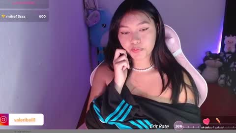 Snapshot of moonbella_bell chatting on December 11, 2024, 8:18 pm bell  online show from December 11, 2024, 8:18 pm