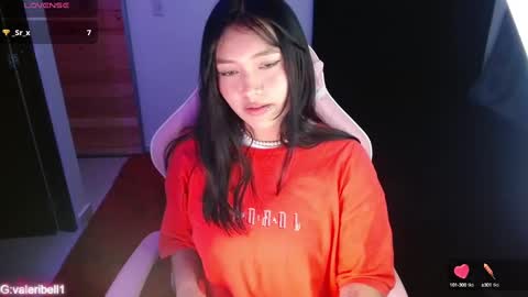 Snapshot of moonbella_bell chatting on December 29, 2024, 3:33 am bell  online show from December 29, 2024, 3:33 am