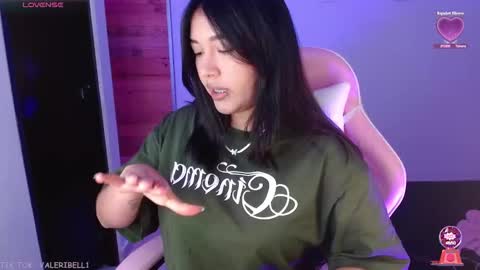 Snapshot of moonbella_bell chatting on September 19, 2025, 6:04 am bell  online show from September 19, 2025, 6:04 am