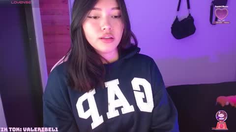 Snapshot of moonbella_bell chatting on September 27, 2025, 6:40 am bell  online show from September 27, 2025, 6:40 am