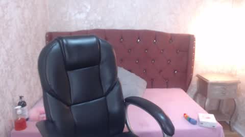 Charlotte online show from February 22, 2025, 8:53 pm