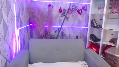 Charlotte online show from September 22, 2025, 4:09 pm