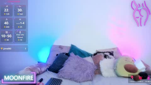 Nicky  online show from December 11, 2024, 5:21 am