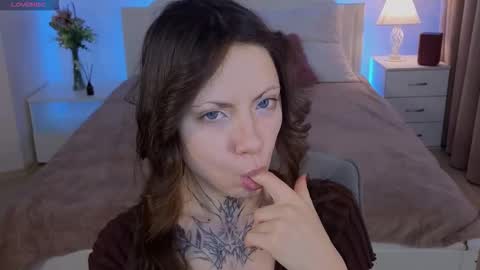 Erica online show from February 2, 2026, 10:25 am