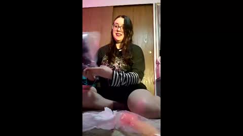 moonlightgemiinii online show from January 8, 2026, 3:42 am