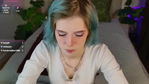 Asuna online show from October 10, 2025, 8:41 pm