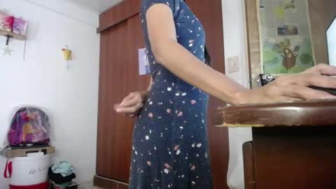 moonlunita online show from June 4, 2026, 8:26 pm