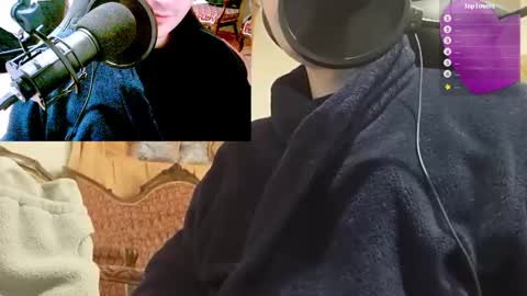 Snapshot of moonsire chatting on January 7, 2025, 4:50 am Moonsire online show from January 7, 2025, 4:50 am