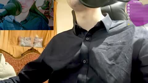 Snapshot of moonsire chatting on January 9, 2025, 6:59 am Moonsire online show from January 9, 2025, 6:59 am