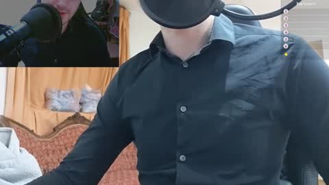 Snapshot of moonsire chatting on January 10, 2025, 7:46 am Moonsire online show from January 10, 2025, 7:46 am