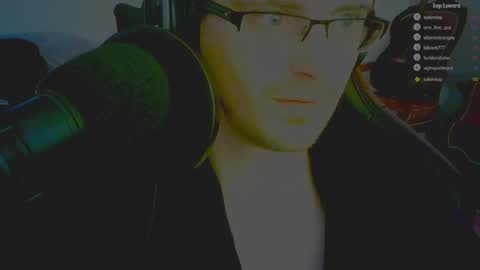 Snapshot of moonsire chatting on January 11, 2025, 10:08 am Moonsire online show from January 11, 2025, 10:08 am