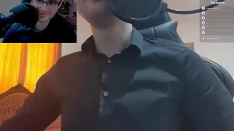 Snapshot of moonsire chatting on January 14, 2025, 12:14 pm Moonsire online show from January 14, 2025, 12:14 pm