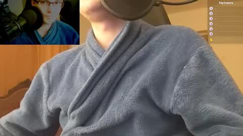 Snapshot of moonsire chatting on January 17, 2025, 7:19 am Moonsire online show from January 17, 2025, 7:19 am