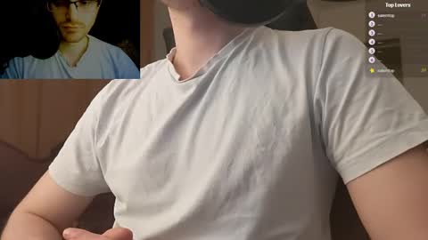 Snapshot of moonsire chatting on January 20, 2025, 9:43 pm Moonsire online show from January 20, 2025, 9:43 pm