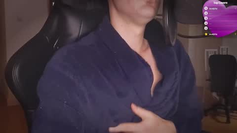 Snapshot of moonsire chatting on September 14, 2025, 5:01 pm Moonsire online show from September 14, 2025, 5:01 pm