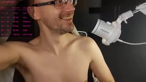 Snapshot of moonsire chatting on January 31, 2026, 7:11 pm Moonsire online show from January 31, 2026, 7:11 pm