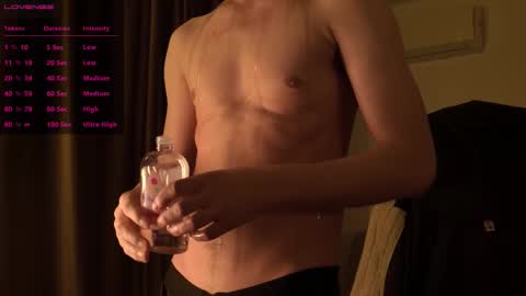 Snapshot of moonsire chatting on February 5, 2026, 3:11 am Moonsire online show from February 5, 2026, 3:11 am