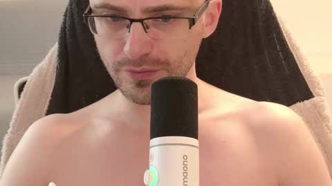 Snapshot of moonsire chatting on February 20, 2026, 5:37 am Moonsire online show from February 20, 2026, 5:37 am