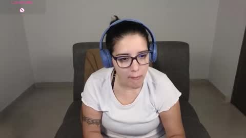 Moon Woman online show from October 10, 2025, 1:26 am