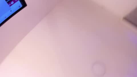 Michelle online show from March 23, 2026, 1:04 pm