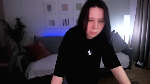 Charli online show from April 13, 2026, 6:35 pm