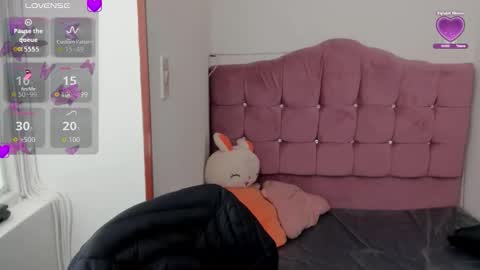 morena_rodriguez_9 online show from October 29, 2025, 7:04 pm