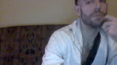 morenikoo26 online show from September 28, 2025, 7:41 pm