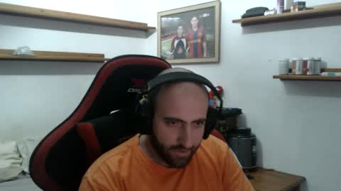 alejo online show from November 4, 2025, 1:43 pm