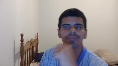 Snapshot of morenokaxu chatting on August 1, 2026, 12:32 am morenokaxu online show from August 1, 2026, 12:32 am