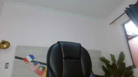 Snapshot of morgana_18 chatting on July 4, 2026, 12:11 pm Morgana online show from July 4, 2026, 12:11 pm