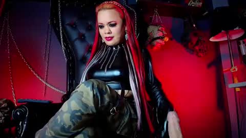 Snapshot of morganacrowley_ chatting on February 15, 2026, 12:36 pm Morgana online show from February 15, 2026, 12:36 pm