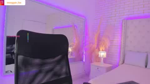 Morggan Castle online show from September 18, 2025, 2:57 am