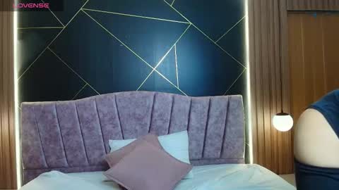 Moriah online show from March 17, 2026, 12:41 pm